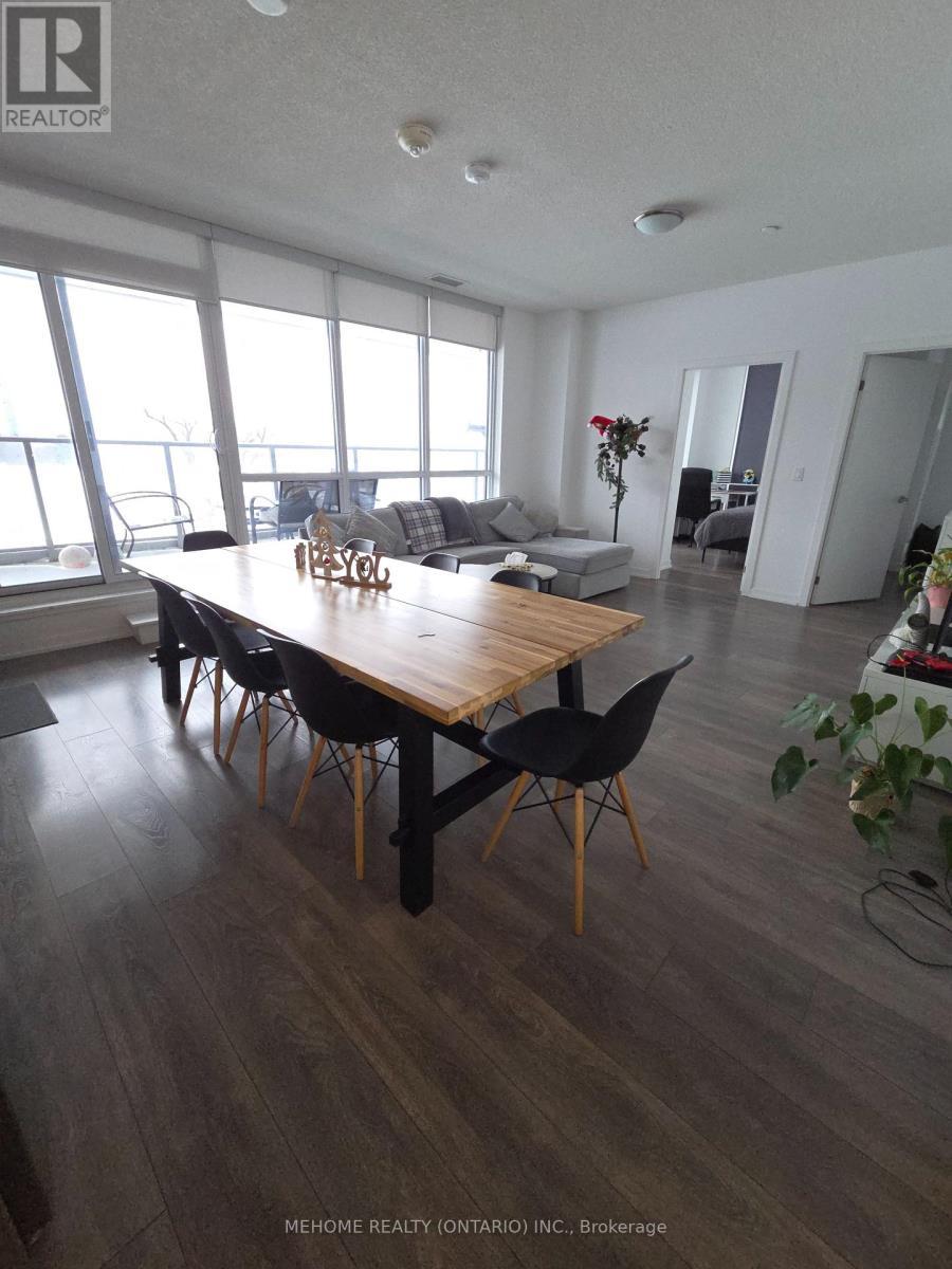 314 - 32 Forest Manor Road, Toronto, ON - Indoor Photo Showing Dining Room