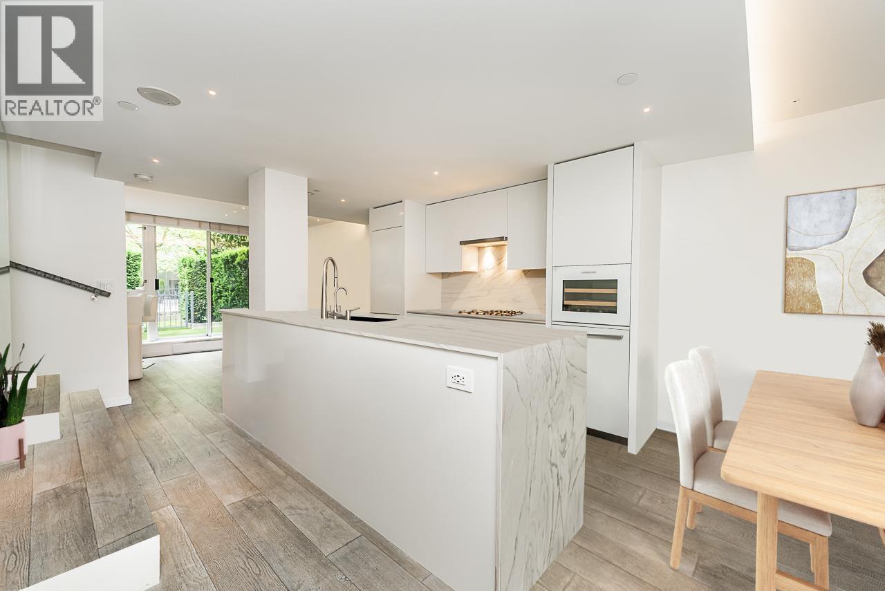 938 Beatty Street, Vancouver, BC - Indoor