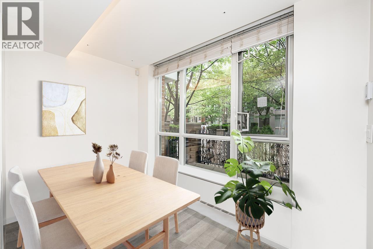 938 Beatty Street, Vancouver, BC - Indoor Photo Showing Dining Room