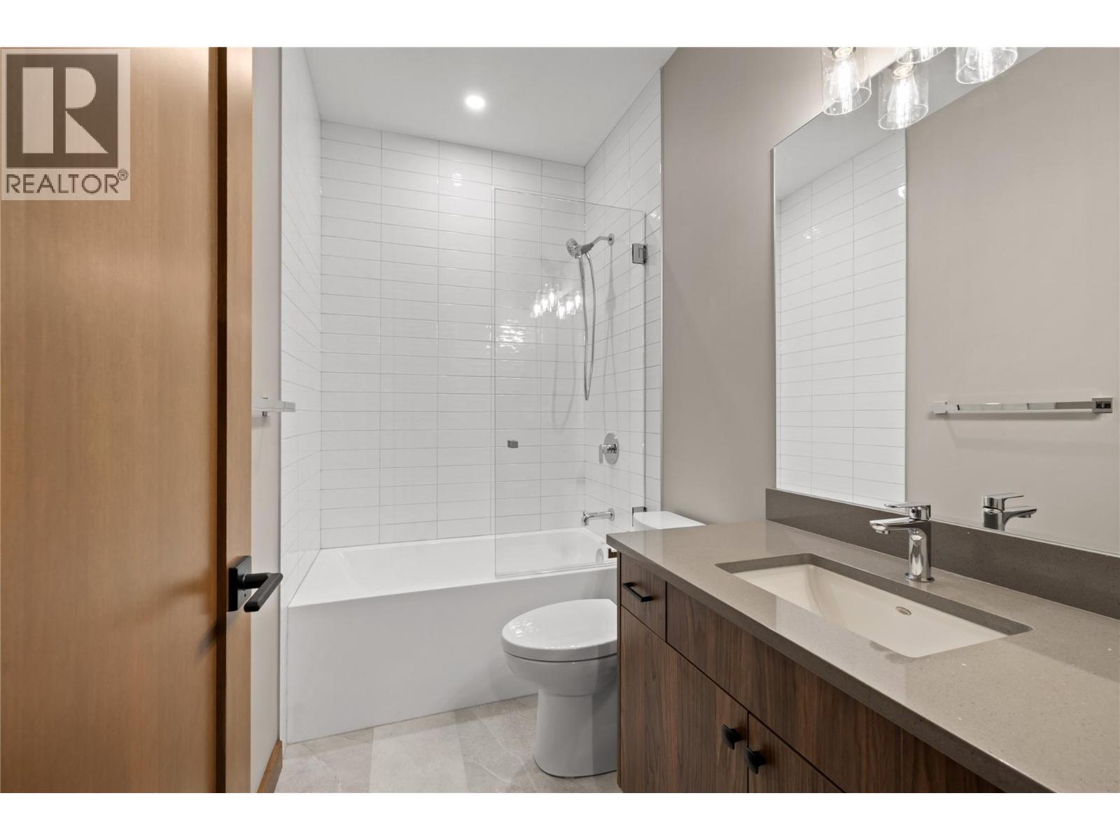 255 Feathertop Way Unit# 88, Big White, BC - Indoor Photo Showing Bathroom