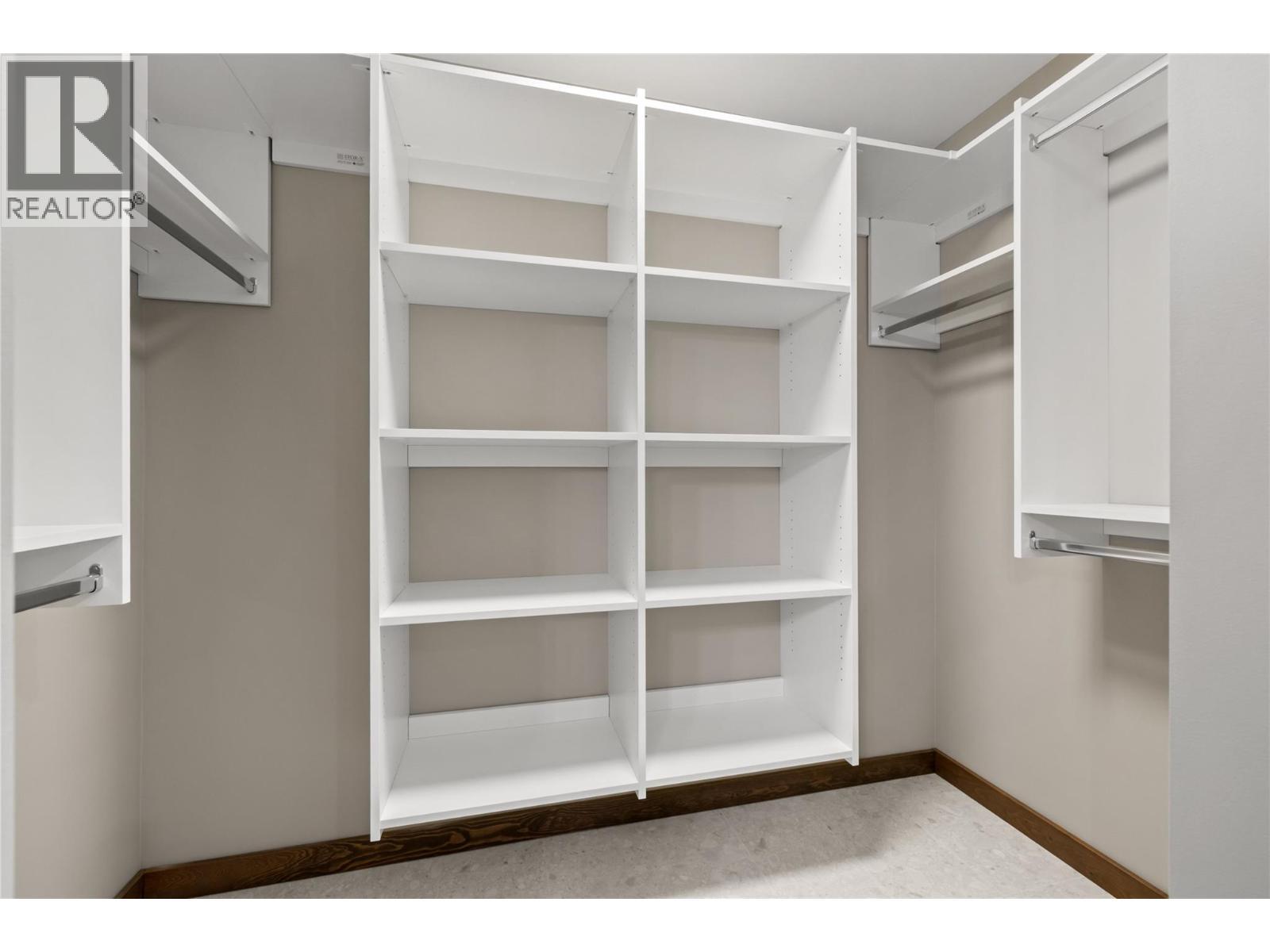 255 Feathertop Way Unit# 88, Big White, BC - Indoor With Storage