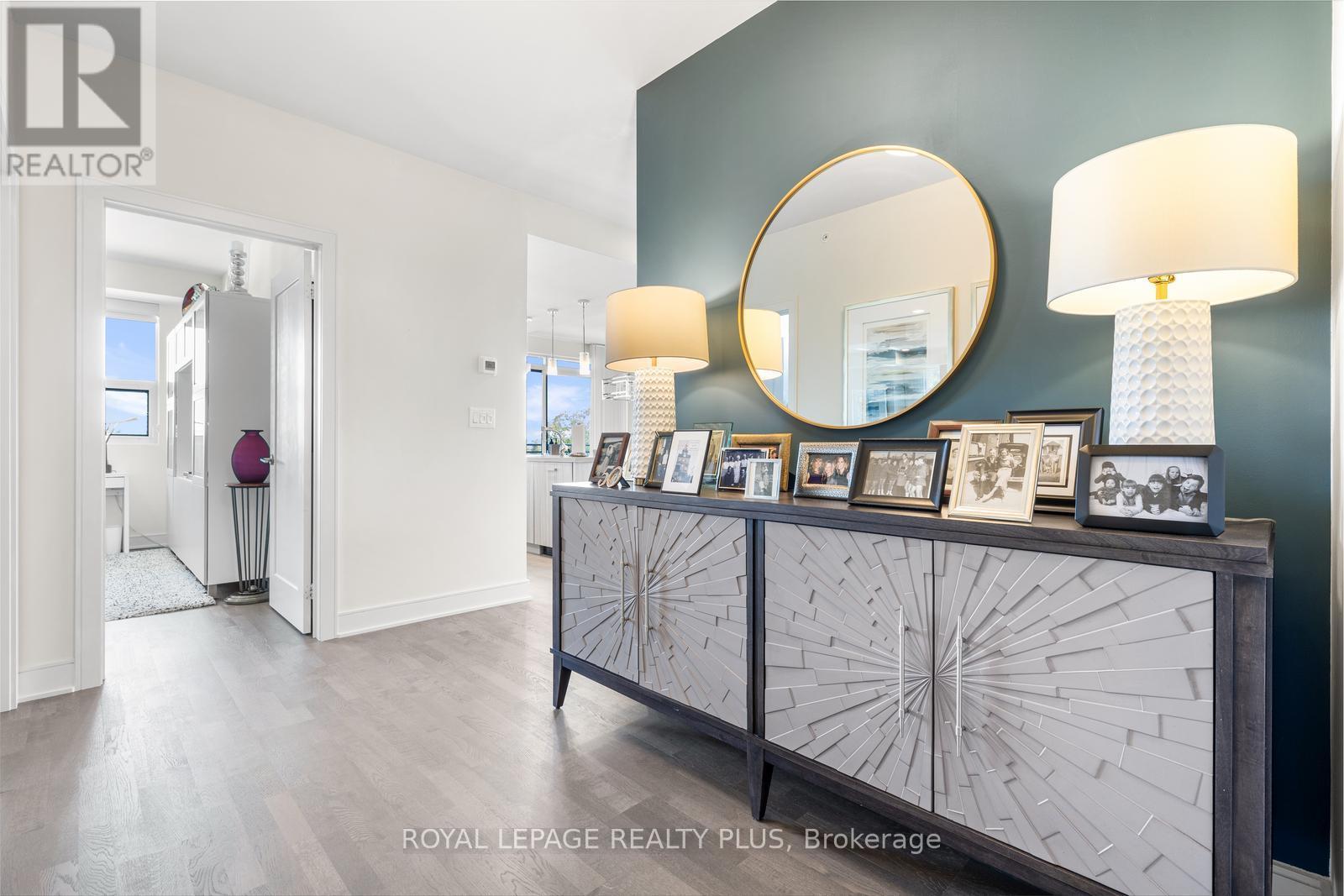 327 - 1575 Lakeshore Road W, Mississauga, ON - Indoor Photo Showing Other Room