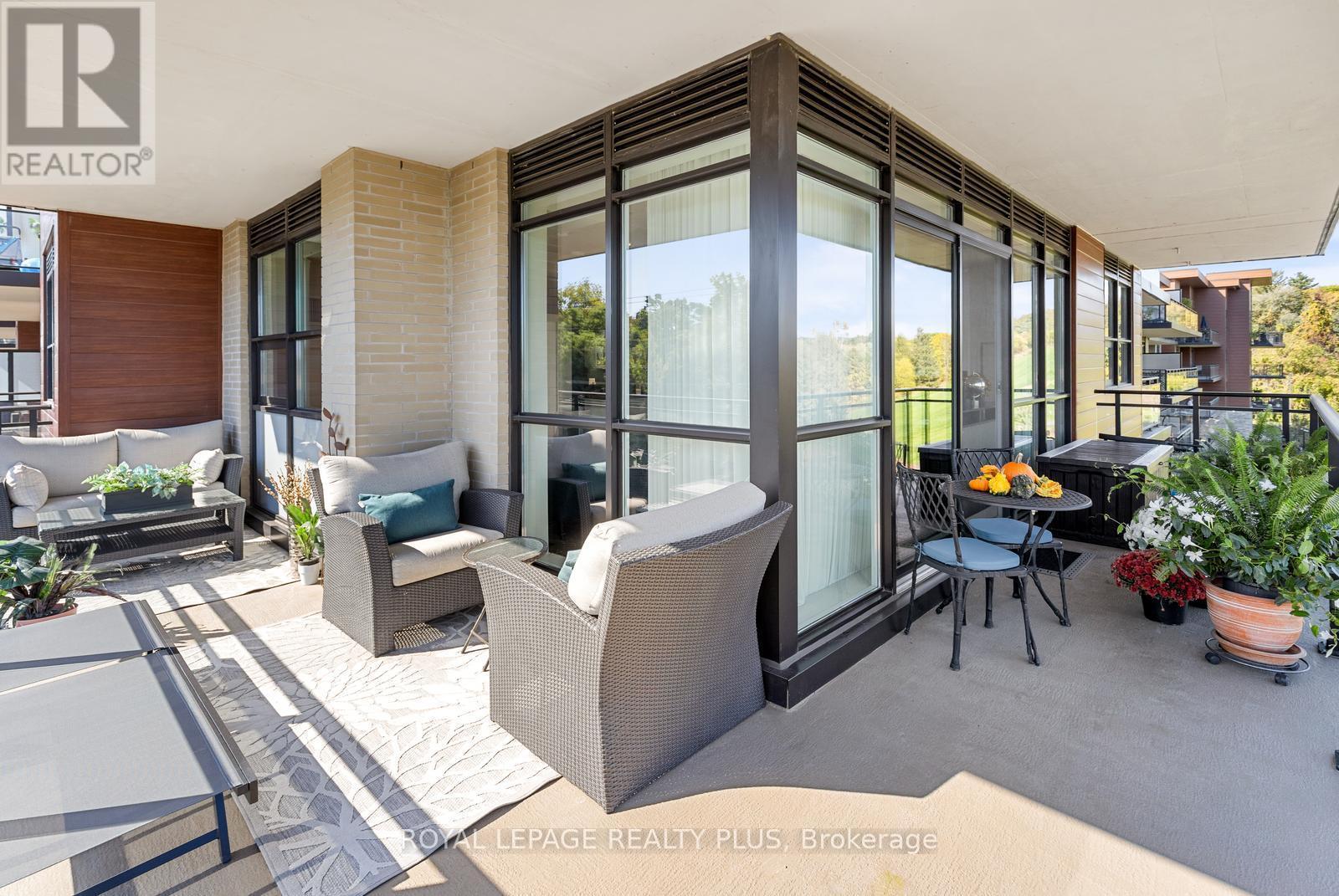 327 - 1575 Lakeshore Road W, Mississauga, ON - Outdoor With Balcony With Exterior