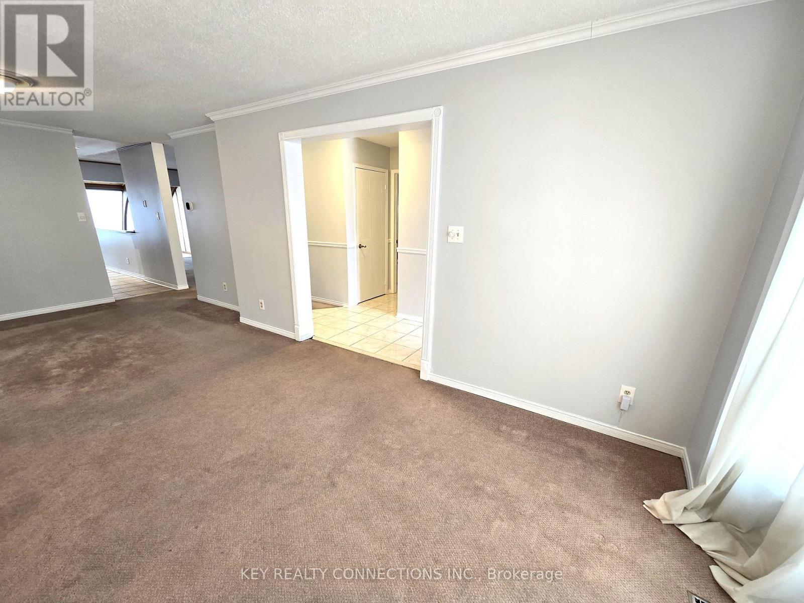 Living & dining room - 2425 Headon Forest Drive, Burlington, ON - Indoor Photo Showing Other Room