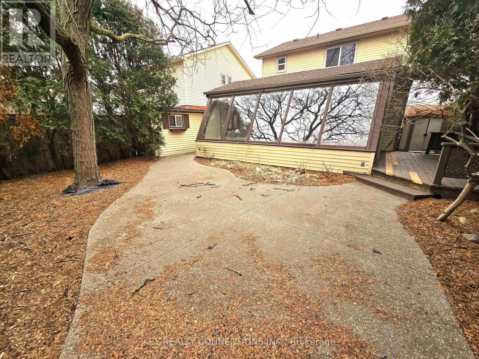 Backyard - 2425 Headon Forest Drive, Burlington, ON - Outdoor