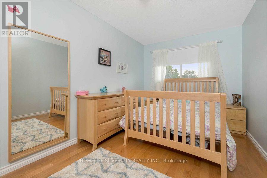 1632 Lewes Way, Mississauga, ON - Indoor Photo Showing Bedroom