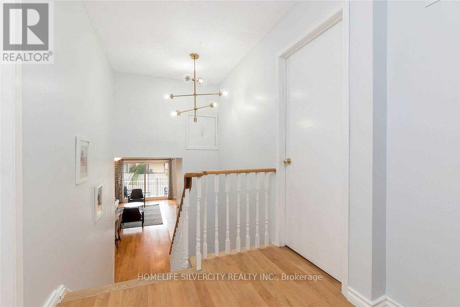 1632 Lewes Way, Mississauga, ON - Indoor Photo Showing Other Room