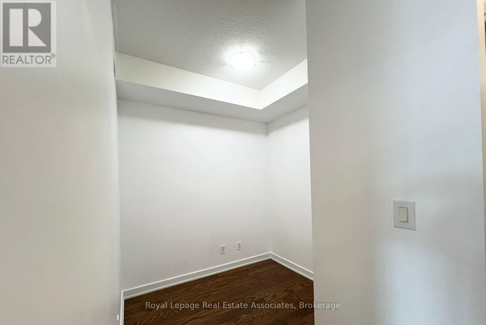 4403 - 4070 Confederation Parkway, Mississauga, ON - Indoor Photo Showing Other Room