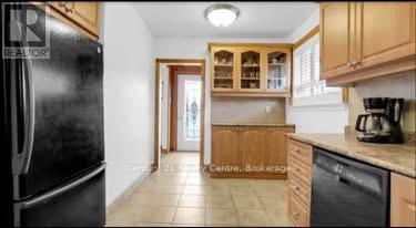 36 Kimbark Drive, Brampton, ON - Indoor Photo Showing Kitchen