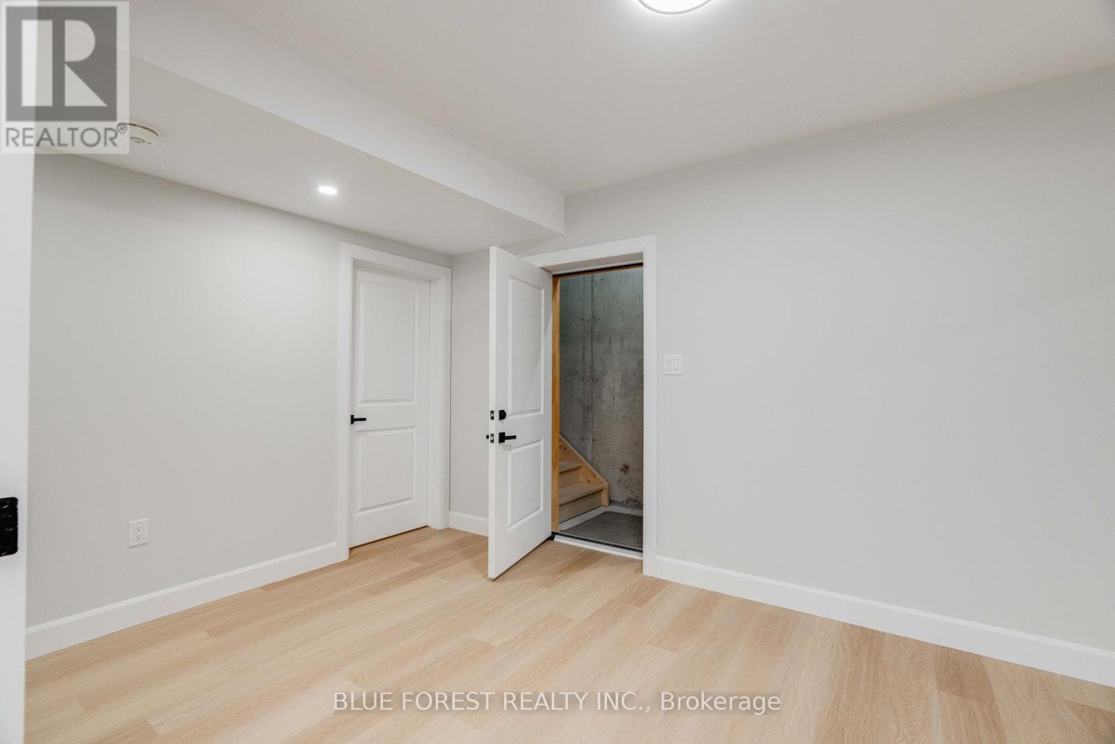 303 Nancy Street, Dutton/Dunwich, ON - Indoor Photo Showing Other Room