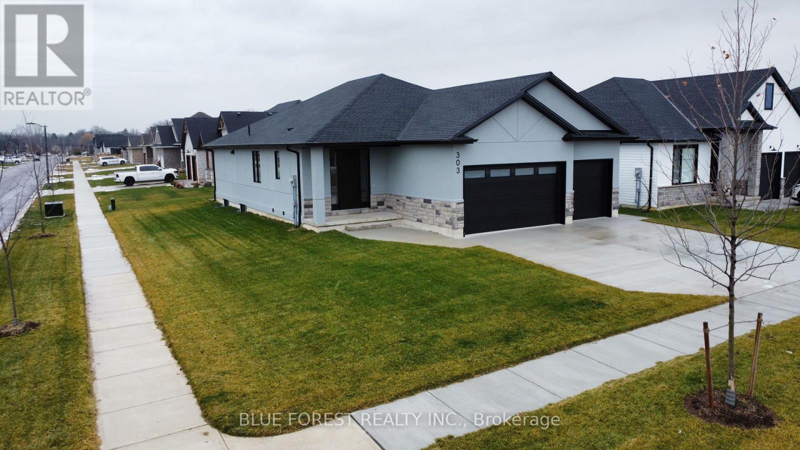 303 Nancy Street, Dutton/Dunwich, ON - Outdoor