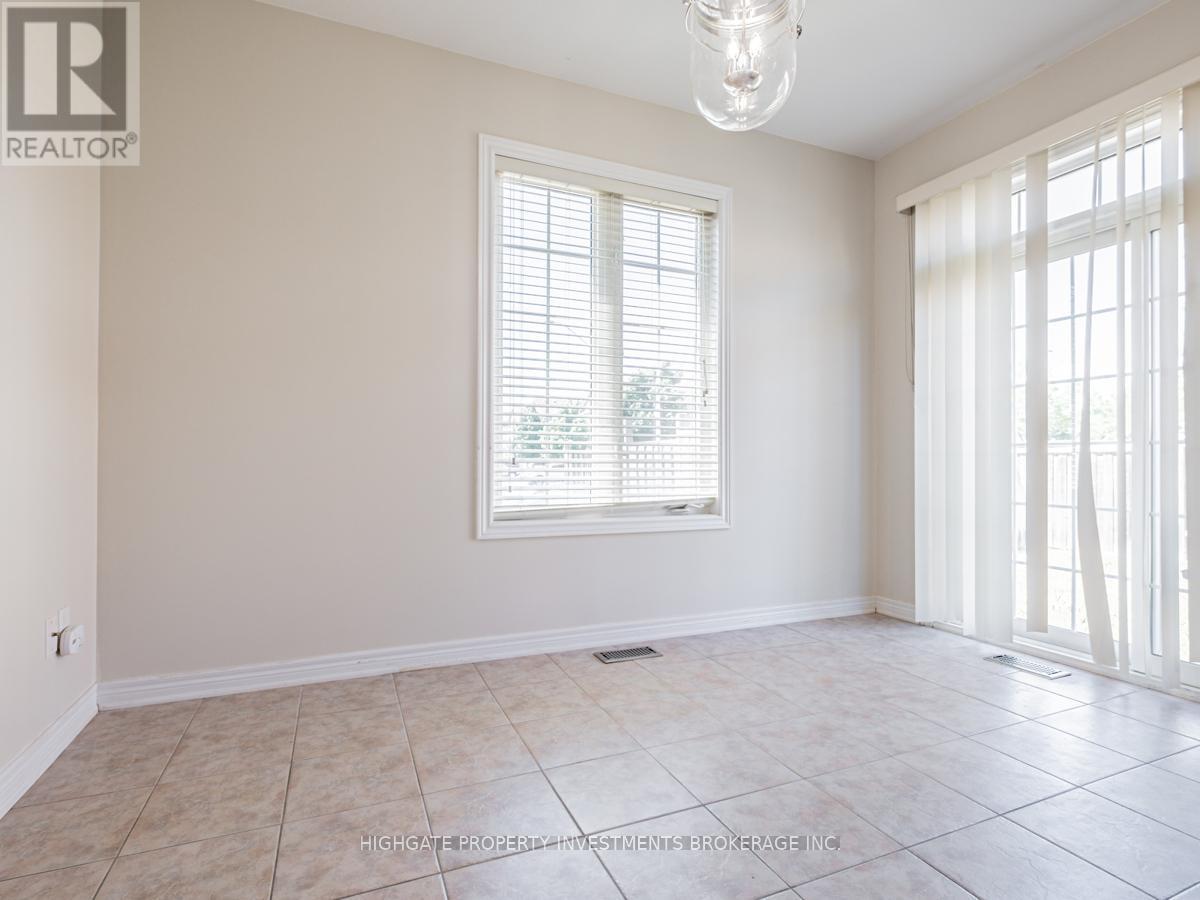4399 Trail Blazer Way, Mississauga, ON - Indoor Photo Showing Other Room