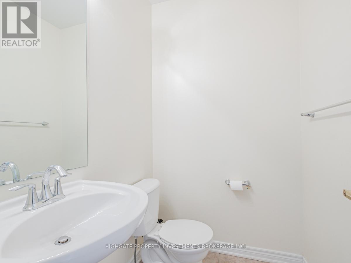 4399 Trail Blazer Way, Mississauga, ON - Indoor Photo Showing Bathroom