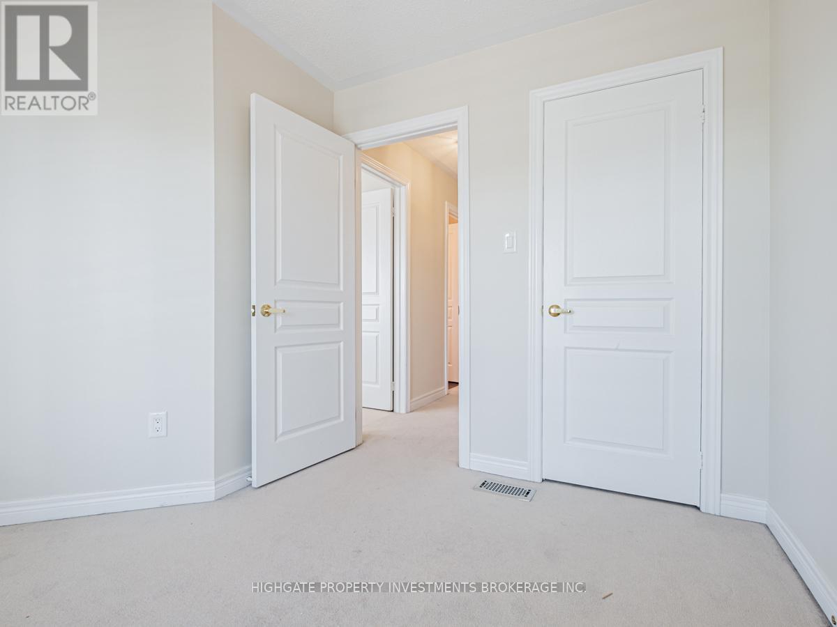 4399 Trail Blazer Way, Mississauga, ON - Indoor Photo Showing Other Room