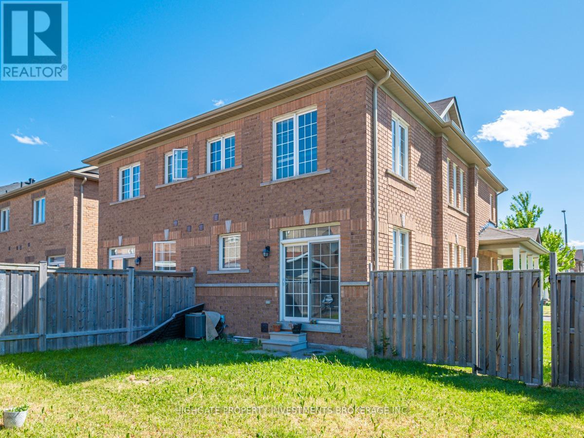4399 Trail Blazer Way, Mississauga, ON - Outdoor With Exterior