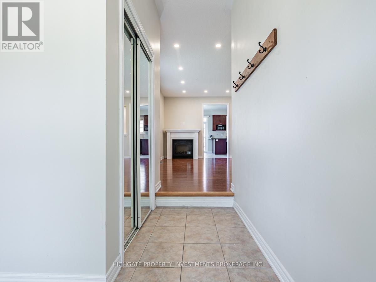 4399 Trail Blazer Way, Mississauga, ON - Indoor Photo Showing Other Room