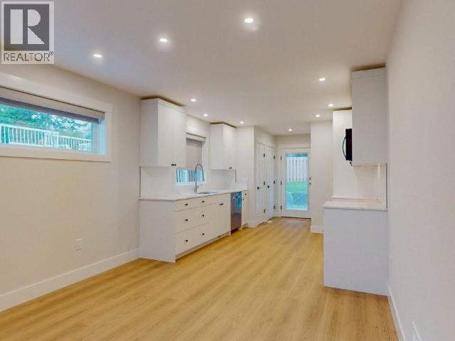 4678 Cook Ave, Powell River, BC - Indoor Photo Showing Other Room