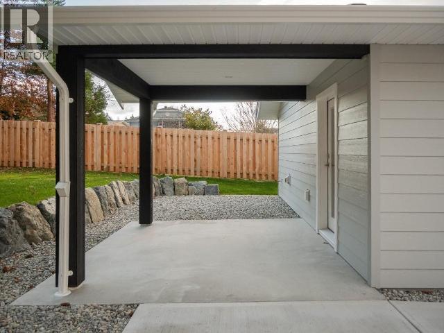 4678 Cook Ave, Powell River, BC - Outdoor With Exterior