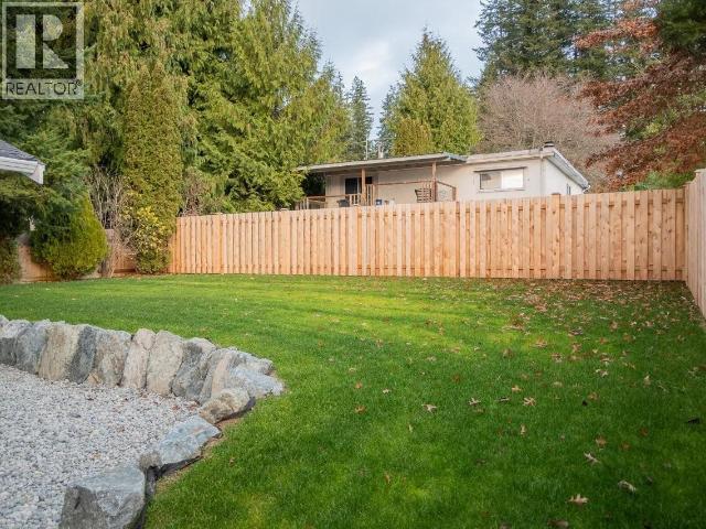 4678 Cook Ave, Powell River, BC - Outdoor