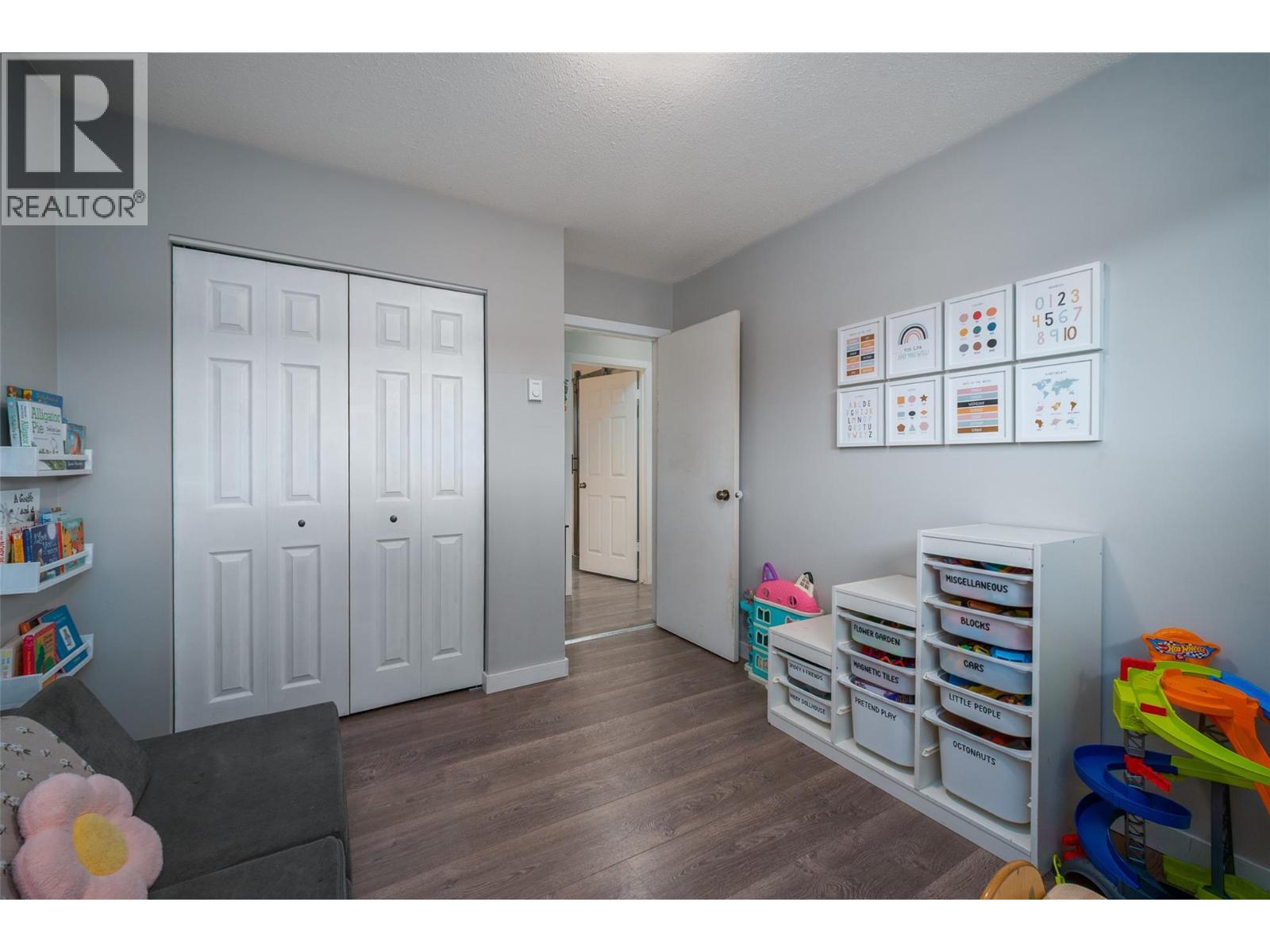 4840 Scotty Creek Road, Kelowna, BC - Indoor