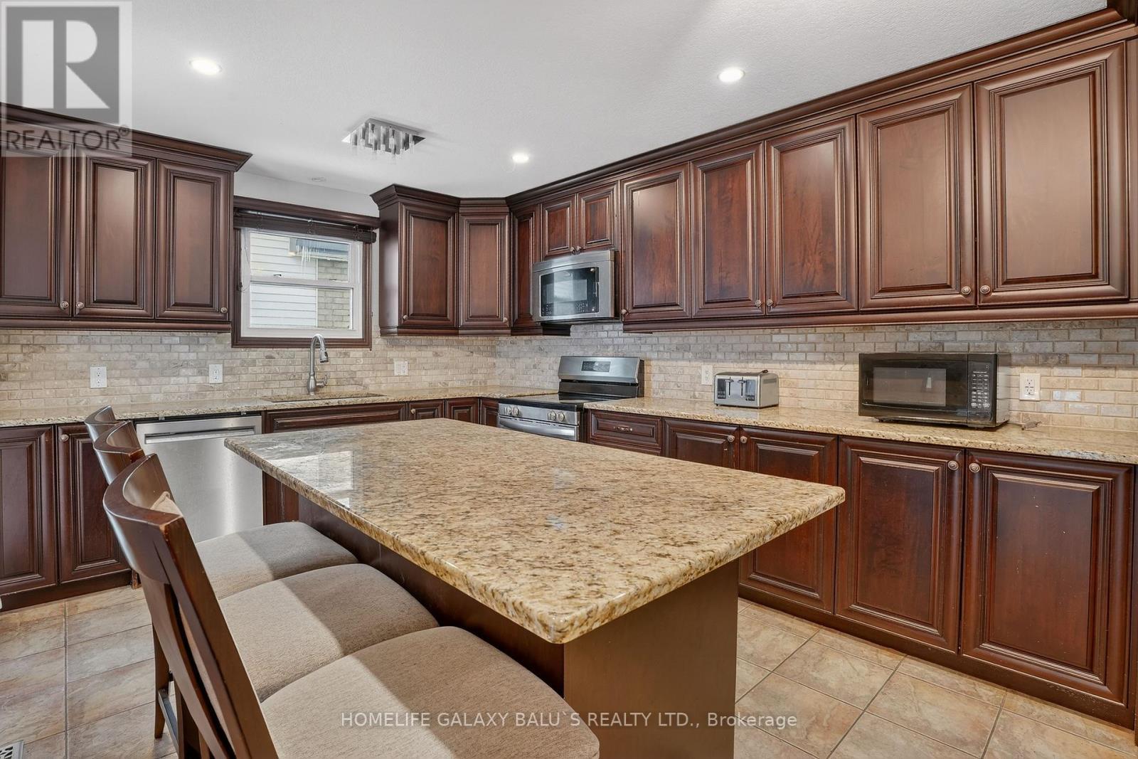 3 Cora Drive, Kitchener, ON - Indoor Photo Showing Kitchen