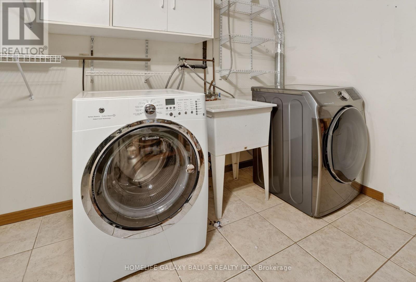3 Cora Drive, Kitchener, ON - Indoor Photo Showing Laundry Room