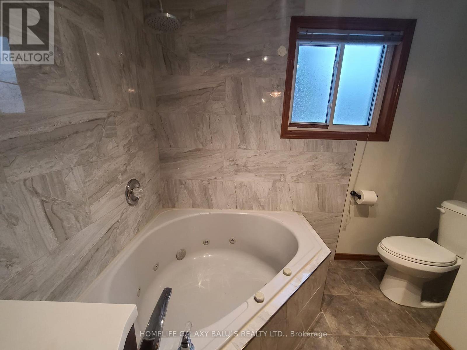 3 Cora Drive, Kitchener, ON - Indoor Photo Showing Bathroom