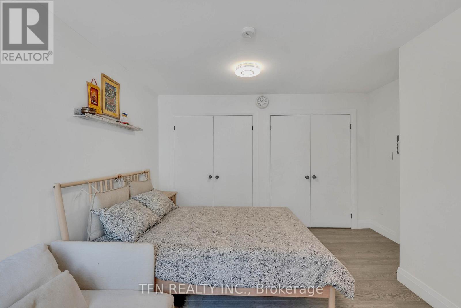 115 - 242 Milestone Crescent, Aurora, ON - Indoor Photo Showing Bedroom