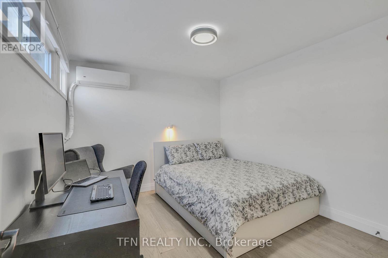 115 - 242 Milestone Crescent, Aurora, ON - Indoor Photo Showing Bedroom