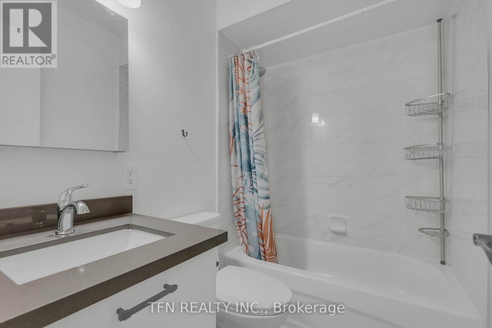 115 - 242 Milestone Crescent, Aurora, ON - Indoor Photo Showing Bathroom