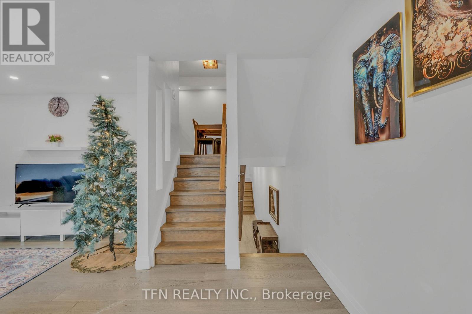 115 - 242 Milestone Crescent, Aurora, ON - Indoor Photo Showing Other Room