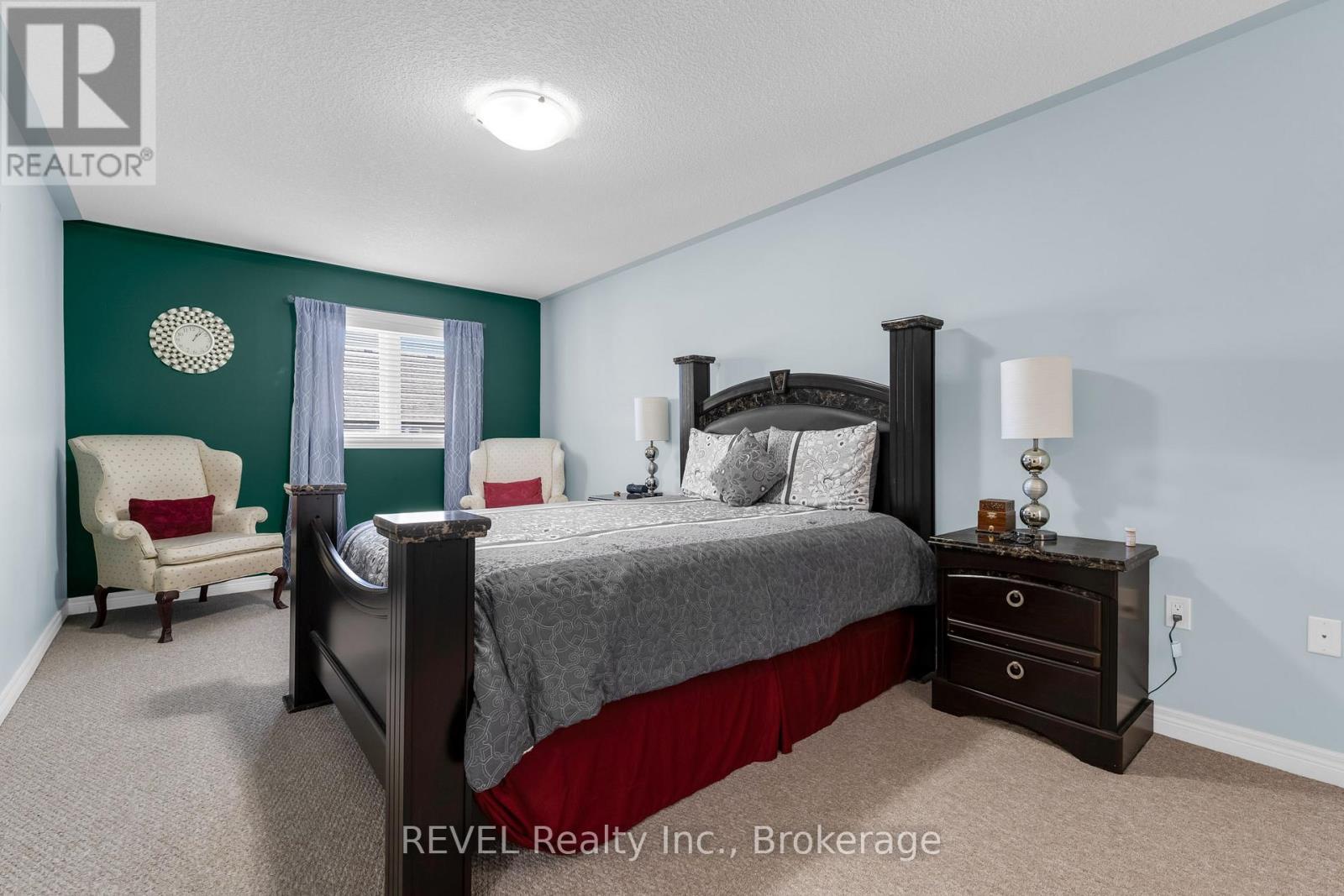 102 Cittadella Boulevard, Hamilton, ON - Indoor Photo Showing Bedroom
