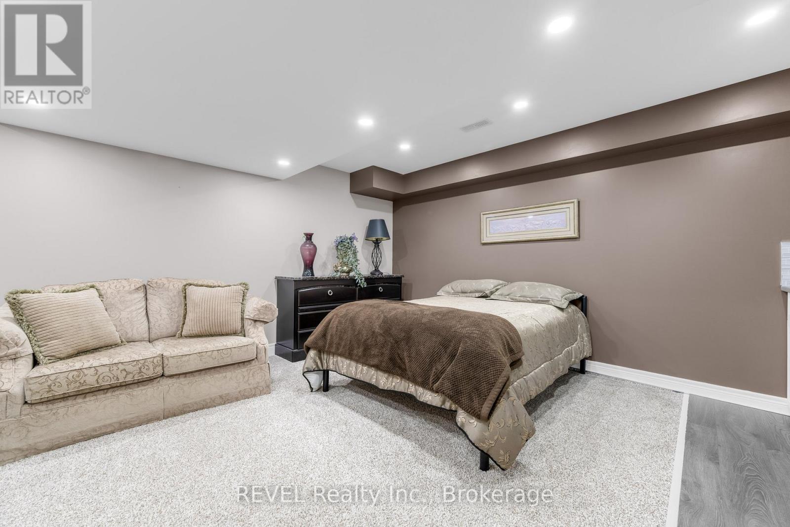 102 Cittadella Boulevard, Hamilton, ON - Indoor Photo Showing Basement