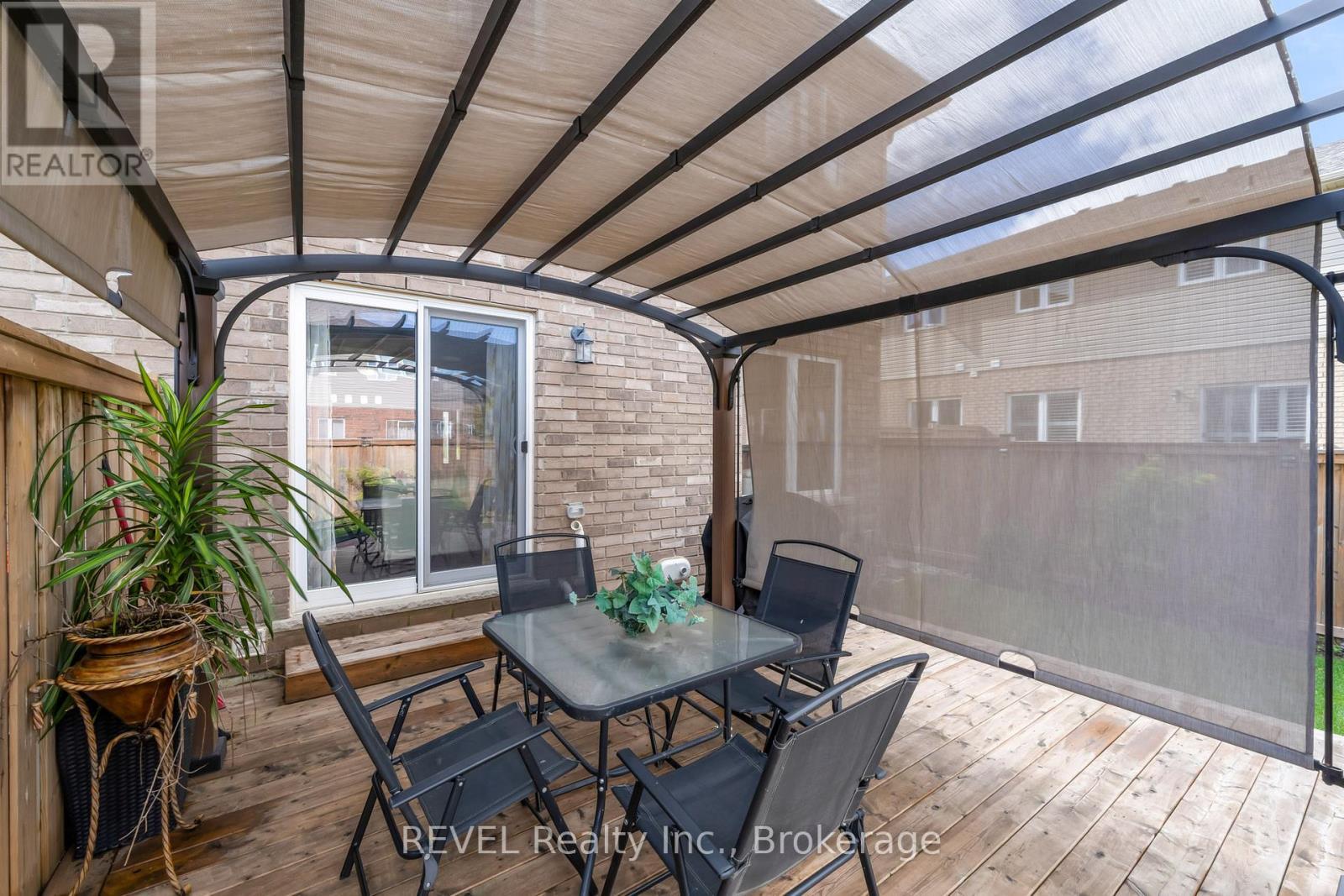 102 Cittadella Boulevard, Hamilton, ON - Outdoor With Deck Patio Veranda With Exterior