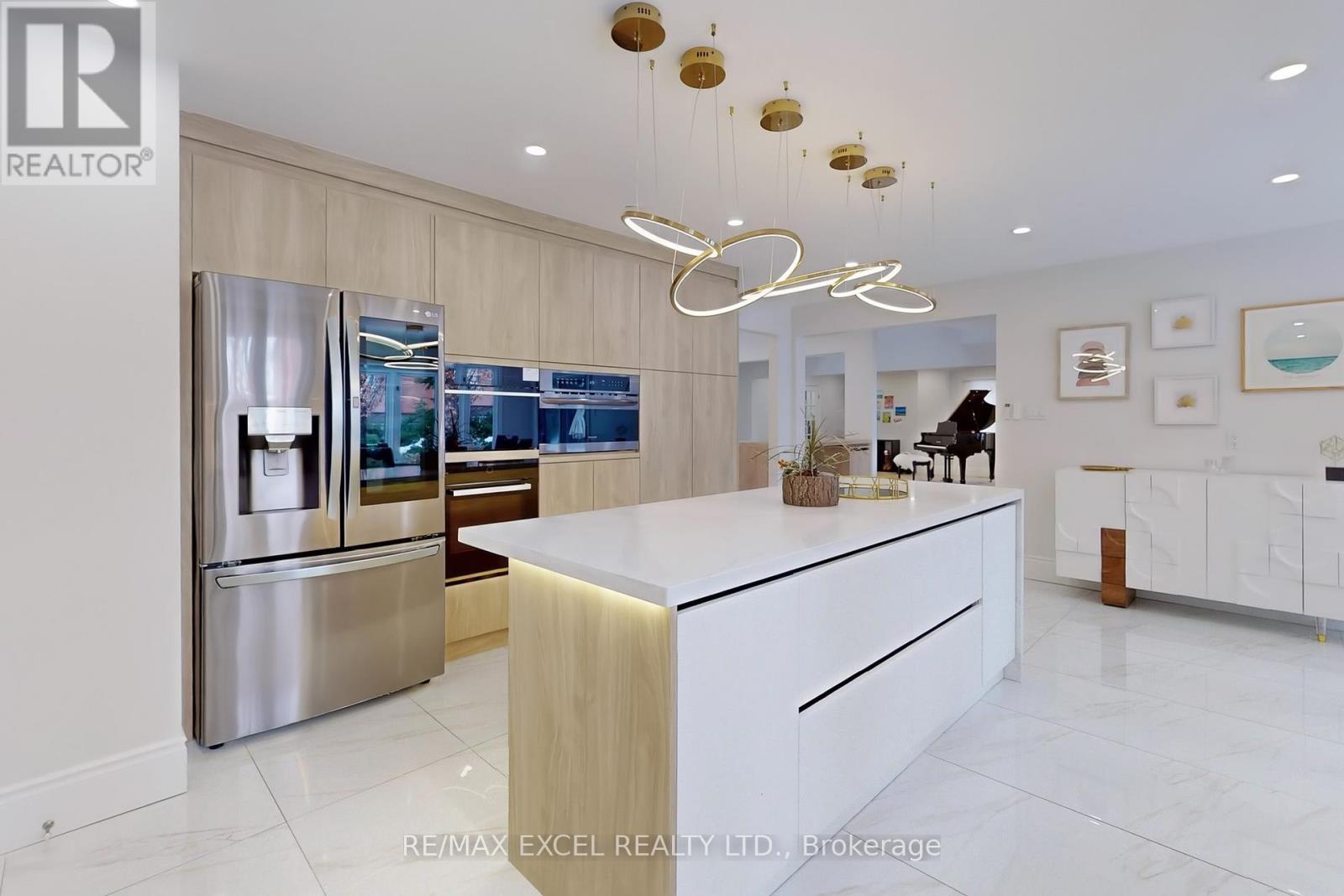 12 Moses Crescent, Markham, ON - Indoor Photo Showing Kitchen