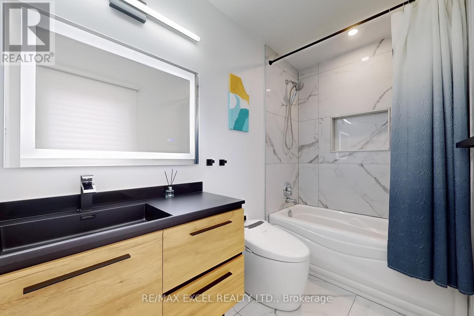 12 Moses Crescent, Markham, ON - Indoor Photo Showing Bathroom