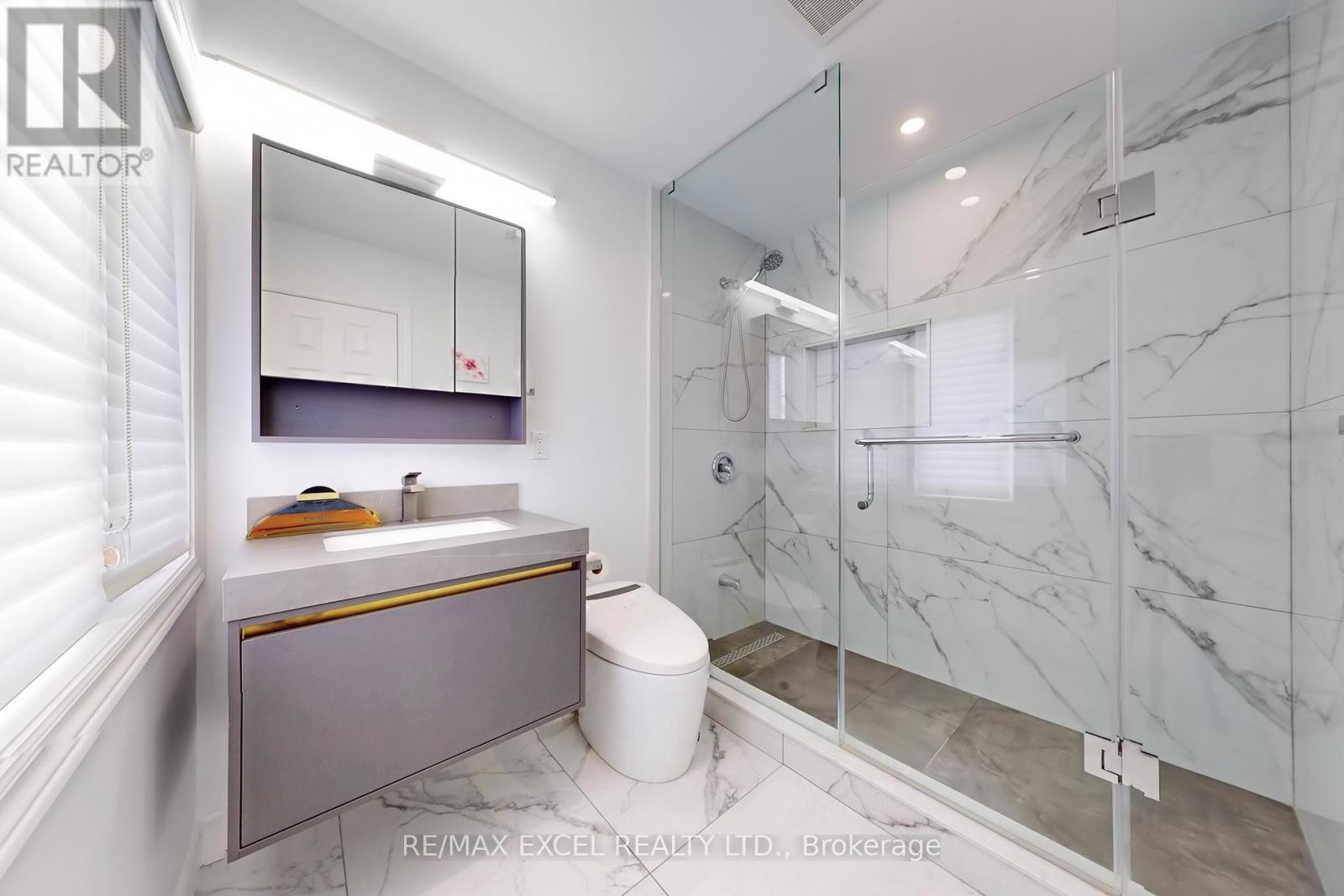 12 Moses Crescent, Markham, ON - Indoor Photo Showing Bathroom