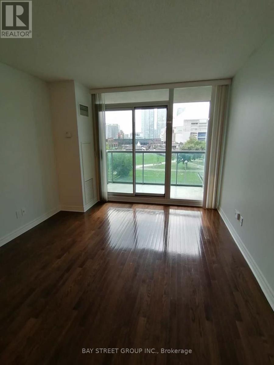 515 - 51 Lower Simcoe Street, Toronto, ON - Indoor Photo Showing Other Room