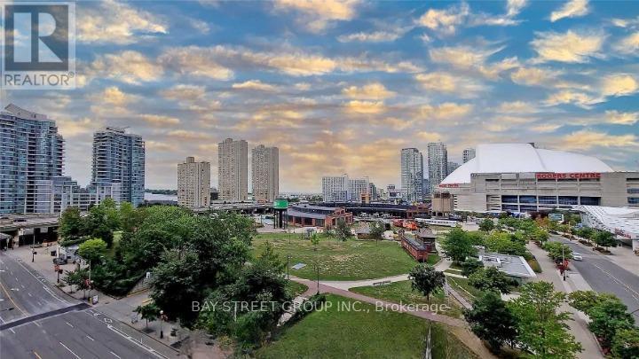 515 - 51 Lower Simcoe Street, Toronto, ON - Outdoor With View