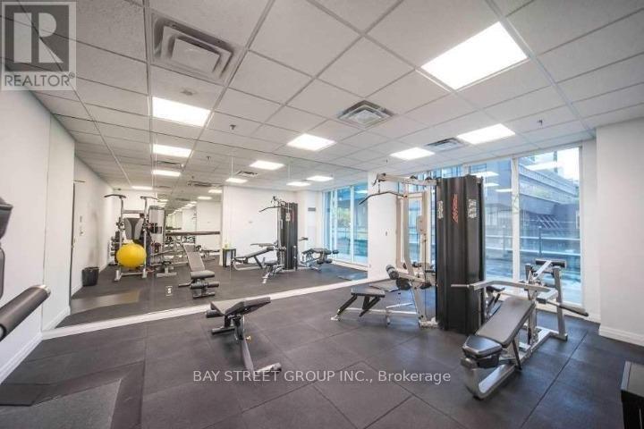 515 - 51 Lower Simcoe Street, Toronto, ON - Indoor Photo Showing Gym Room