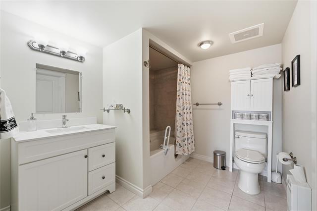 428-40 Dunkirk Dr, Winnipeg, MB