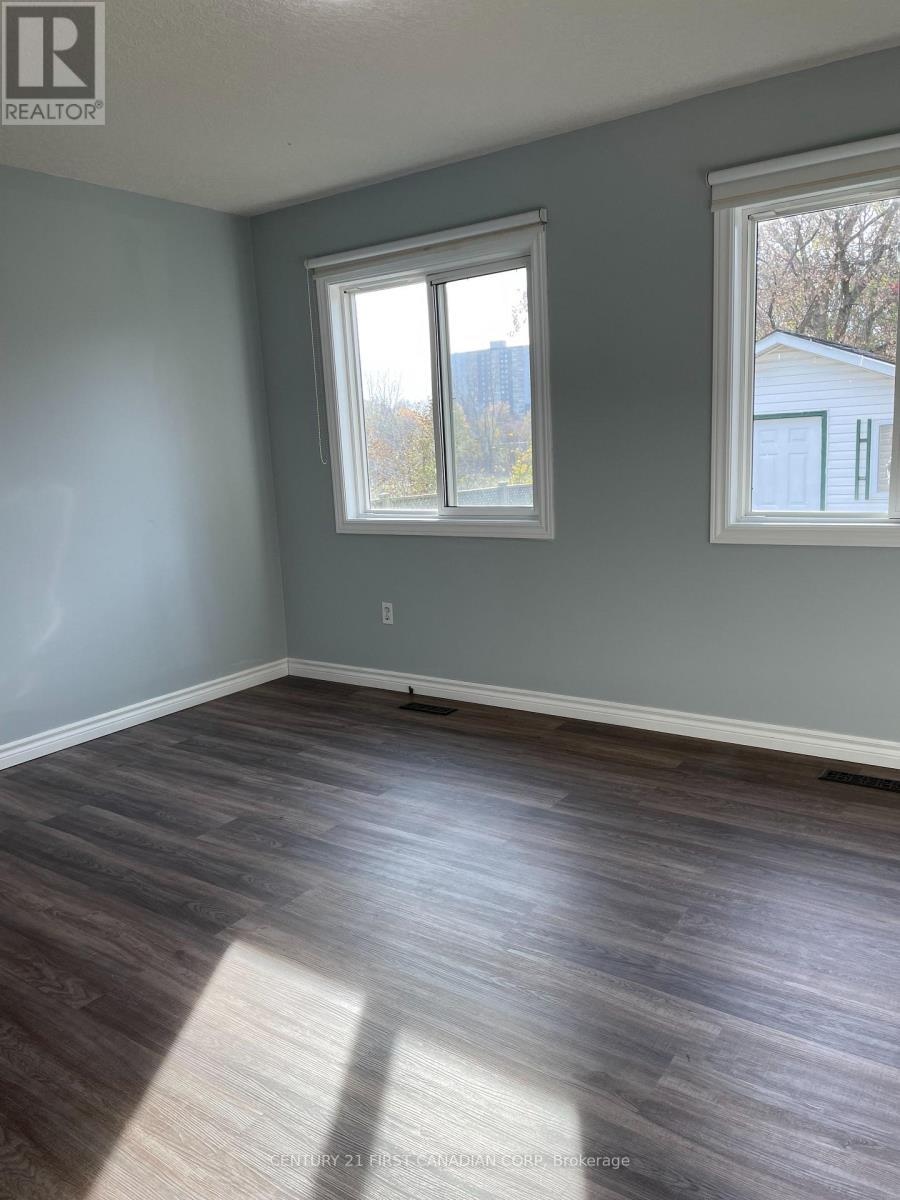 57 St Julien Street, London East (East M), ON - Indoor Photo Showing Other Room