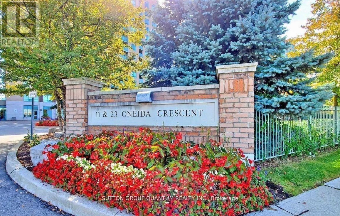 Ph5 - 11 Oneida Crescent E, Richmond Hill, ON - Outdoor