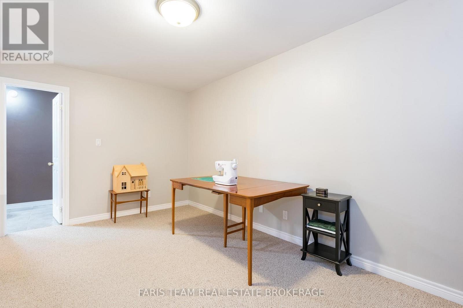 35 Parr Boulevard, Springwater, ON - Indoor