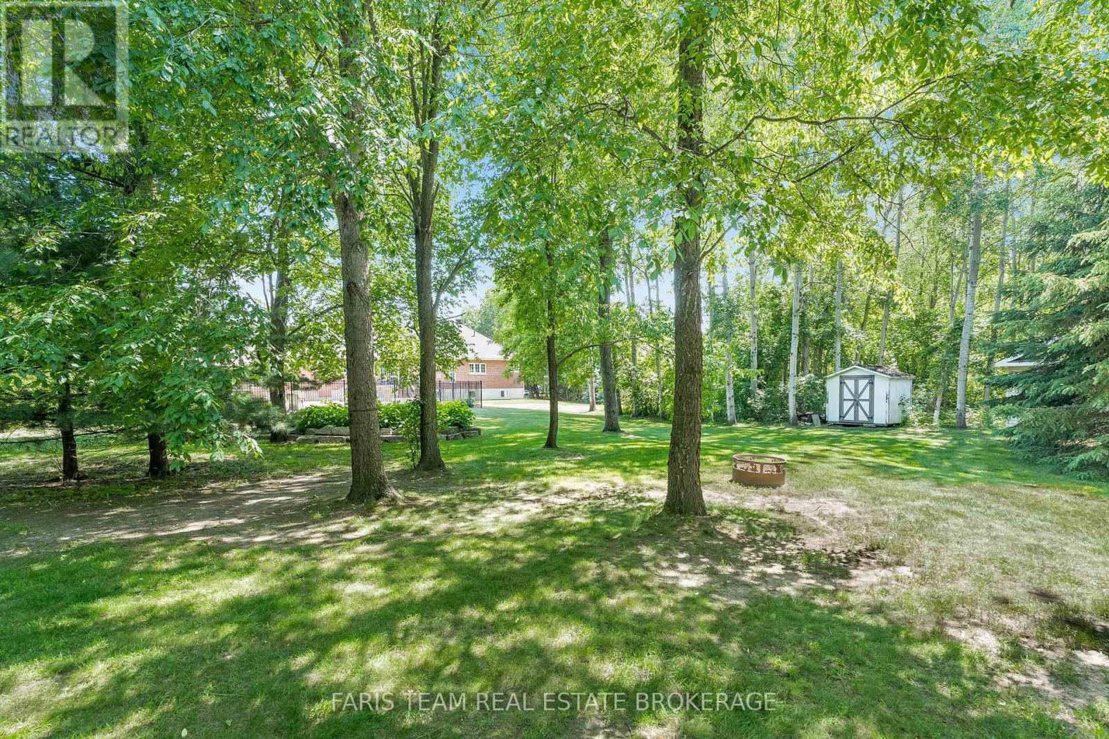 35 Parr Boulevard, Springwater, ON - Outdoor