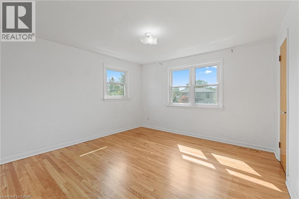 809 Smyth Road, Ottawa, ON - Indoor Photo Showing Other Room