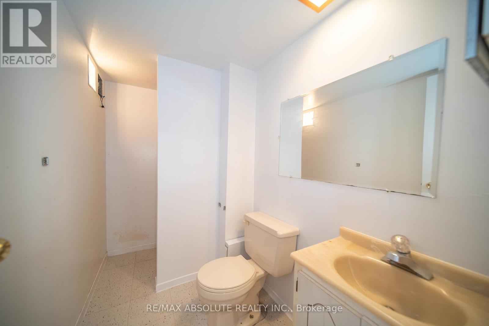 198 Hoylake Crescent, Ottawa, ON - Indoor Photo Showing Bathroom