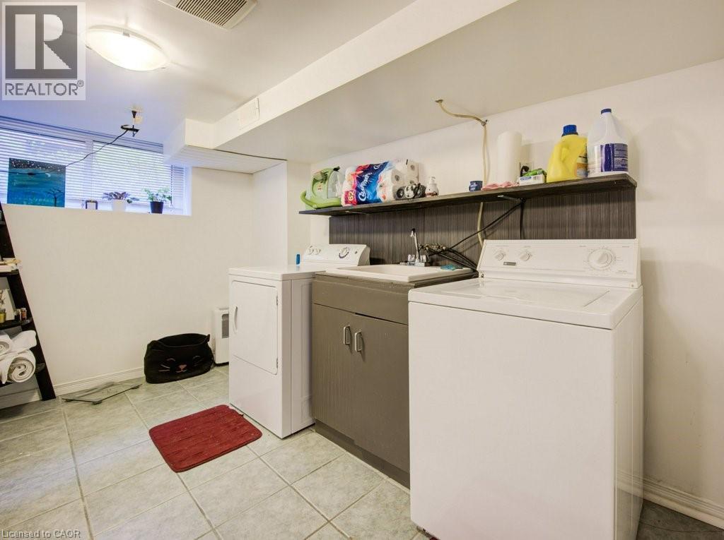 57 Glasgow Street, Kitchener, ON - Indoor Photo Showing Laundry Room