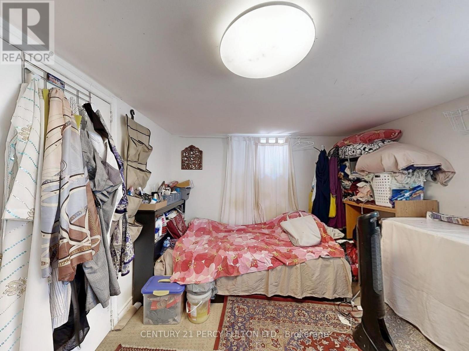 48 St Dunstan Drive, Toronto, ON - Indoor Photo Showing Bedroom