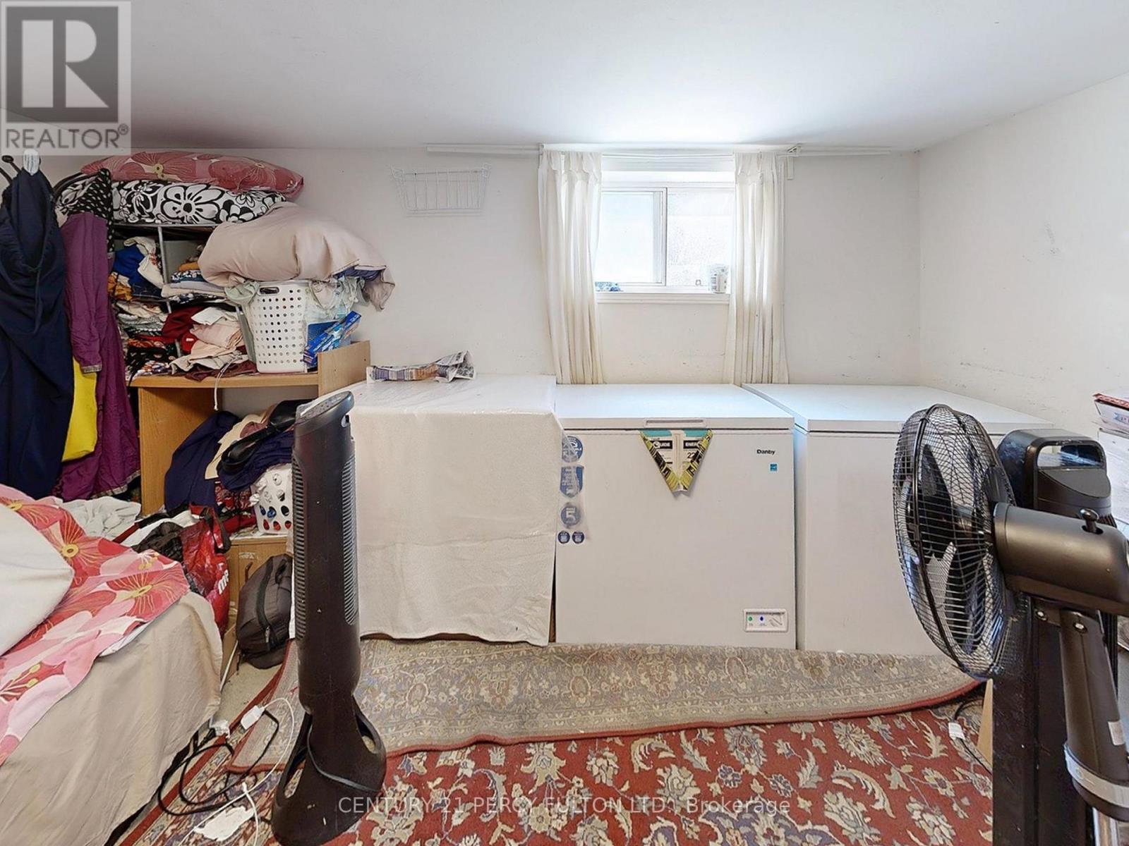 48 St Dunstan Drive, Toronto, ON - Indoor Photo Showing Laundry Room
